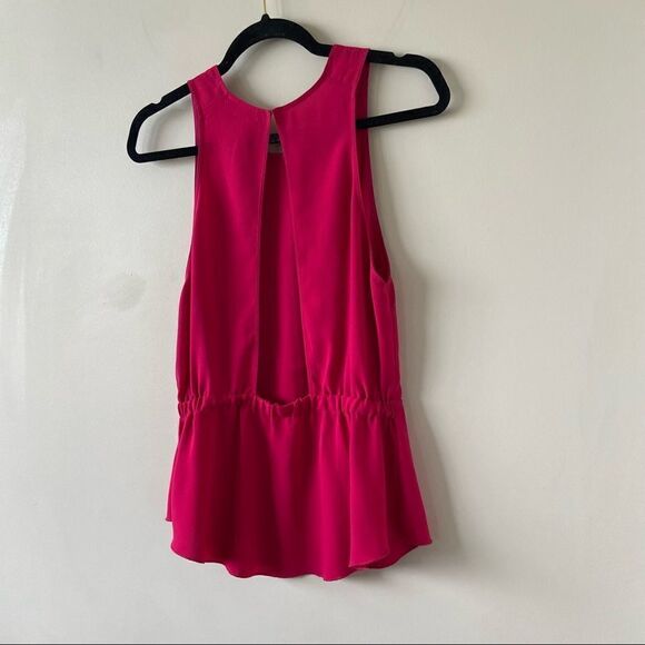 Aritzia-wilfred Raspberry Keyhole Back Peplum Tank Blouse (Size:Small) - Picture 2 of 10